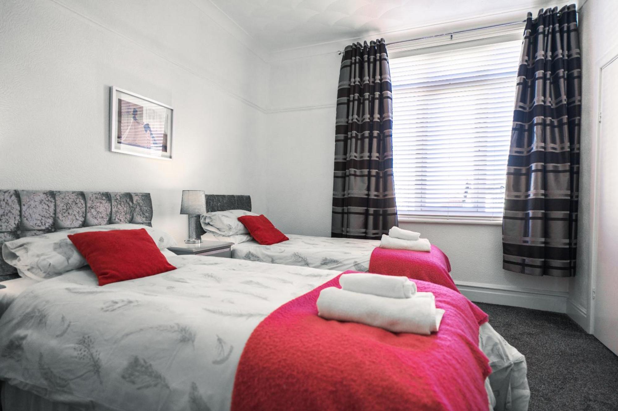Beachmount Holiday Apartments Colwyn Bay Esterno foto